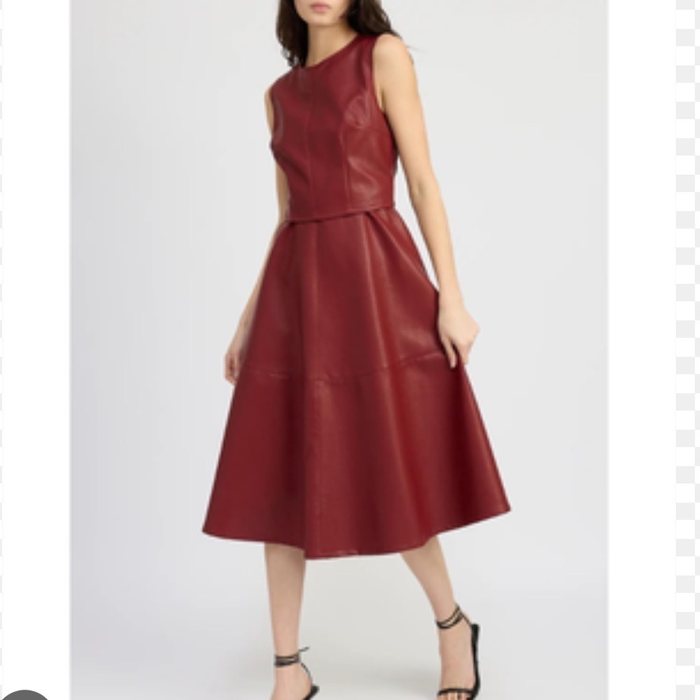 En Saison Campbell Dress - Picture 2 of 3